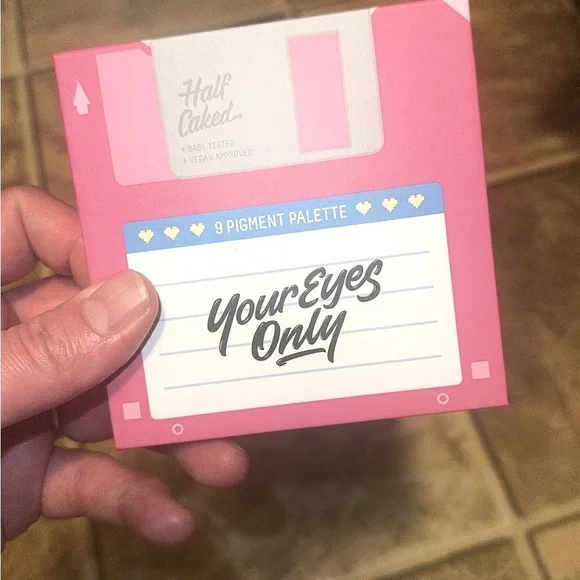 New Half Caked Pink and Brown Eyeshadow Palette - Picture 4 of 4